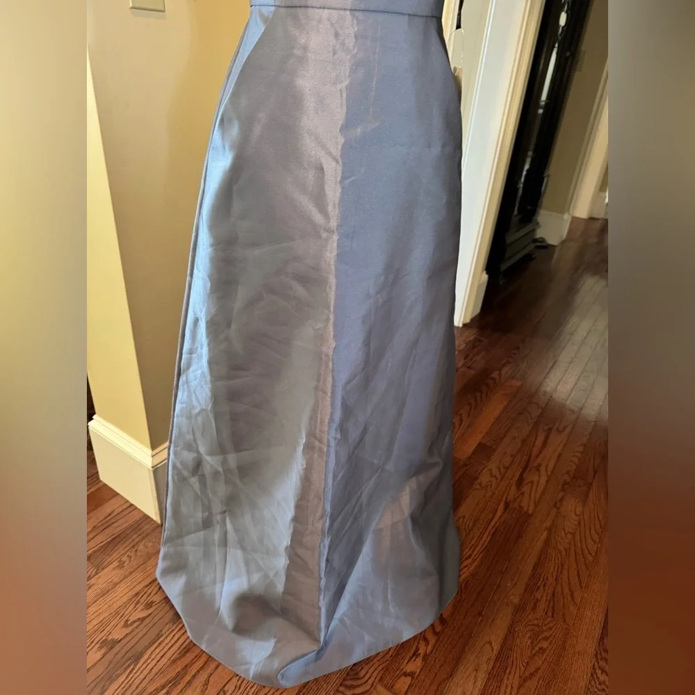 NWT Alfred Sung Cap Sleeve‎ V-Neck Satin Gown with Pockets Silverstone Size 4 - Picture 5 of 17